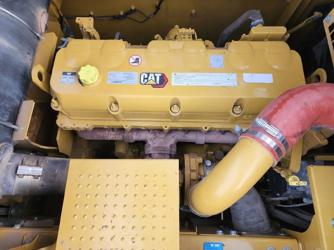 Большой экскаватор CAT 352 б/у4
