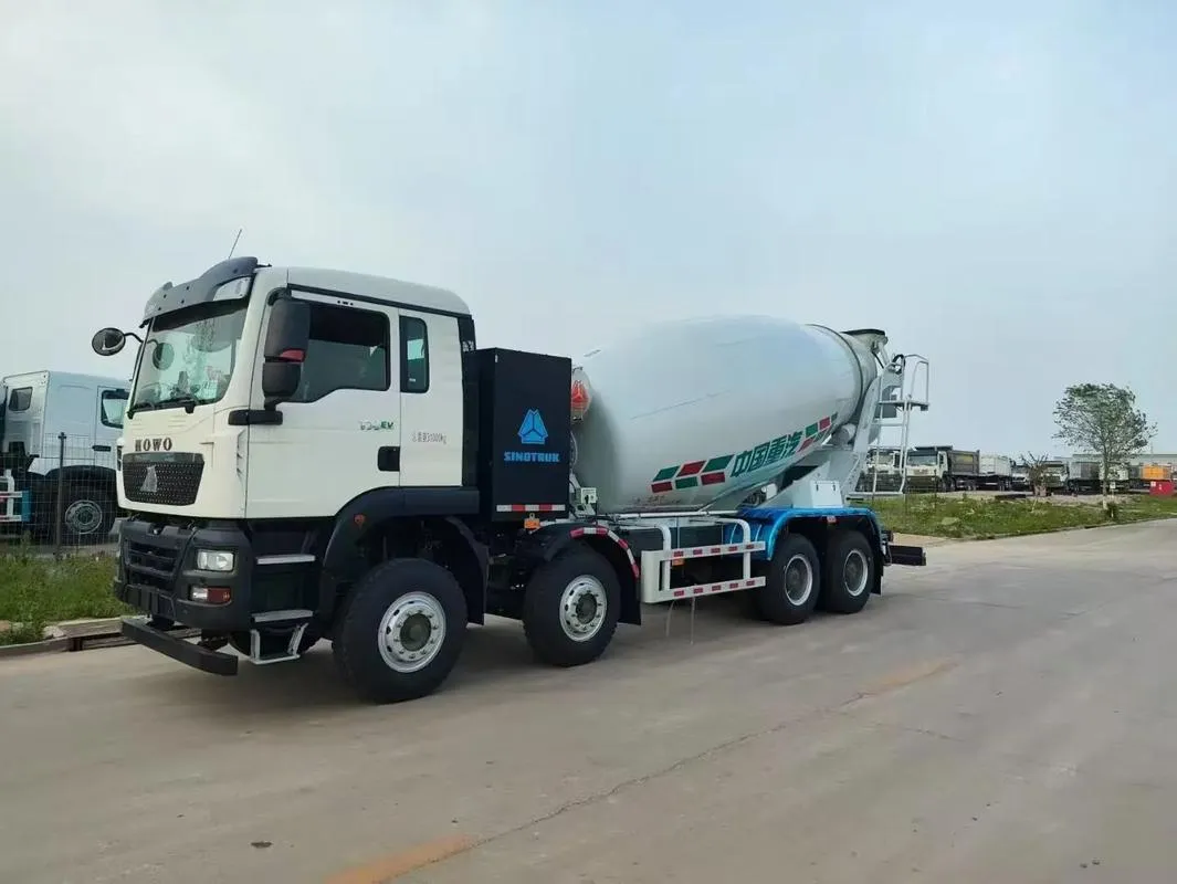 Автобетоносмеситель HOWO 12 м³ б/у0