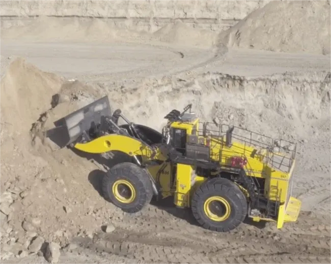 Колесный погрузчик Komatsu WE1350 б/у1