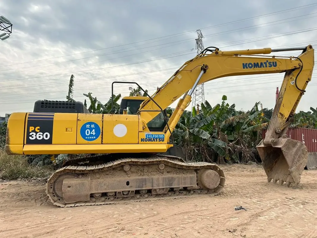 Большой экскаватор KOMATSU PC360-7 б/у
