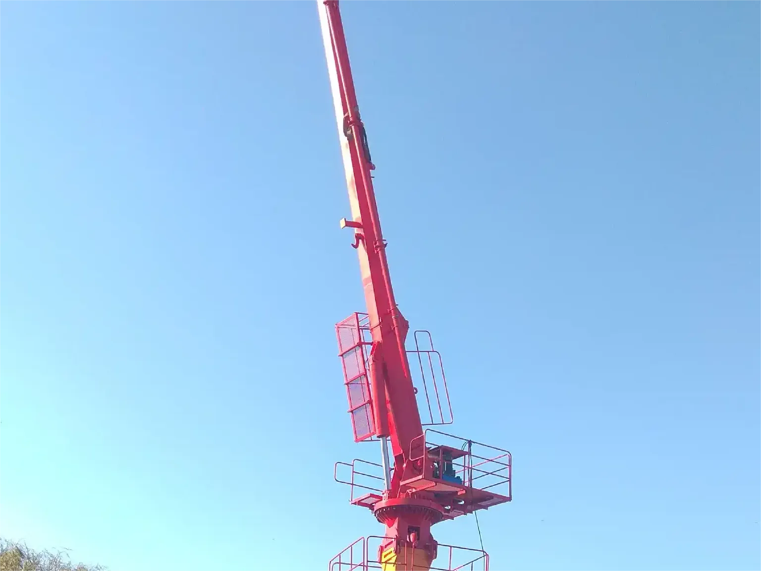 Гидравлическая укладочная стрела HG HG28C б/у