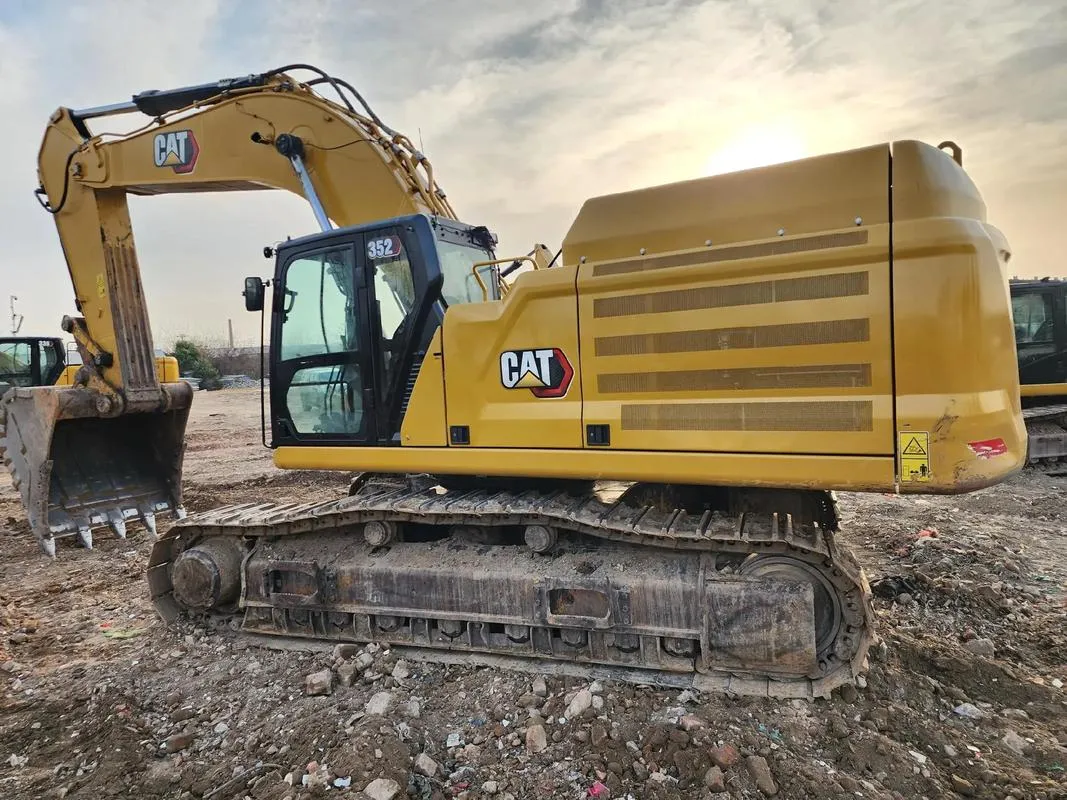 Большой экскаватор CAT 352 б/у