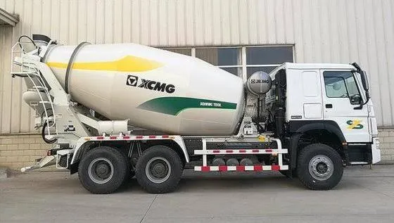 Автобетоносмеситель XCMG G06V б/у1