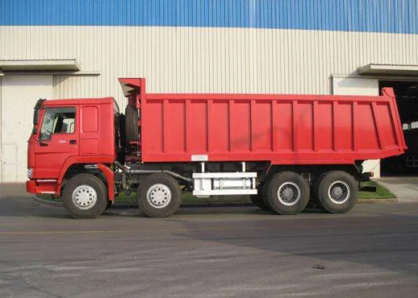 Самосвал SINOTRUK HOWO 8x4 б/у1