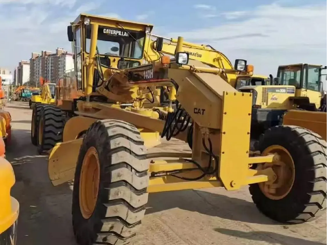 Автогрейдер CAT 12M б/у0