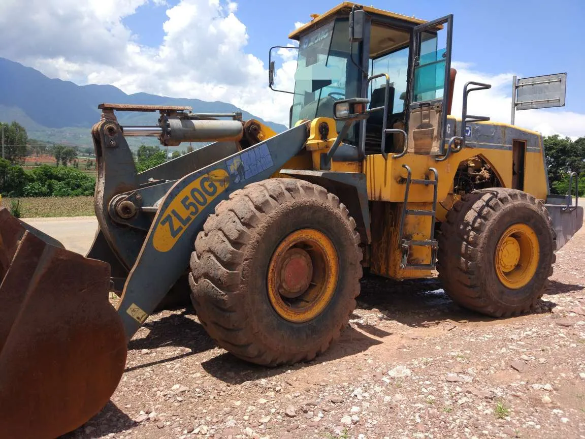 Колесный погрузчик XCMG ZL50G б/у