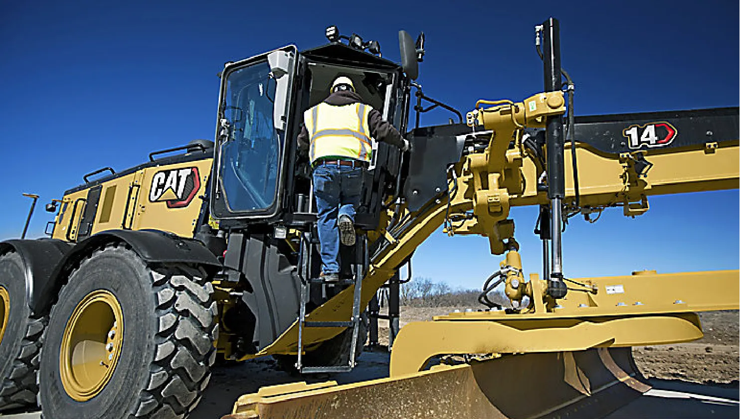 Автогрейдер CAT 14 б/у1