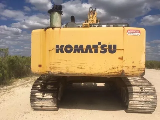 Большой экскаватор KOMATSU PC650LC-8 б/у1