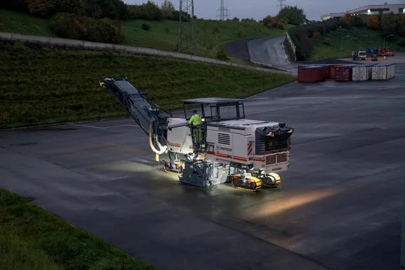 Фрезерный станок WIRTGEN W 200 б/у0