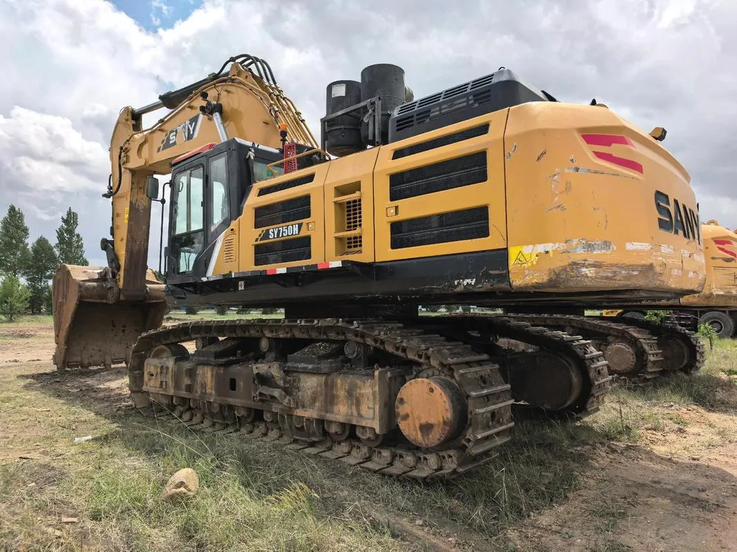 Большой экскаватор SANY SY750H б/у