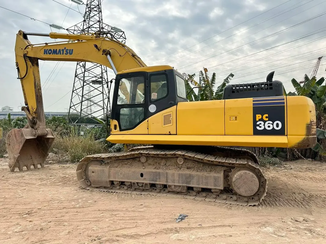 Большой экскаватор KOMATSU PC360-7 б/у0