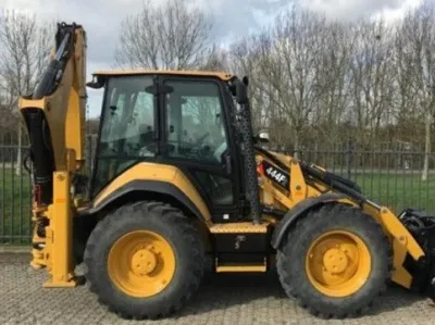 Экскаватор-погрузчик CAT 444F б/у0