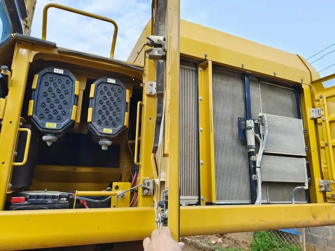 Большой экскаватор CAT 345D б/у1