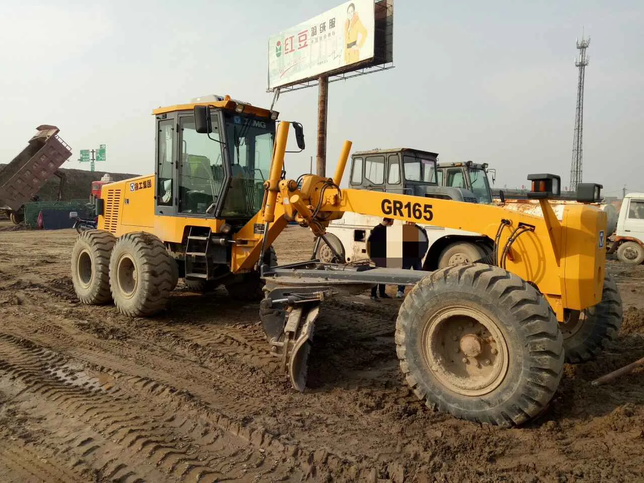 Автогрейдер XCMG GR165 б/у