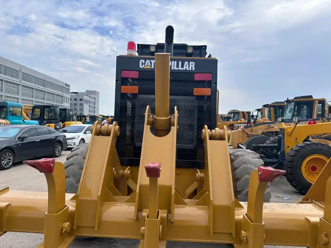 Автогрейдер CAT 12M б/у