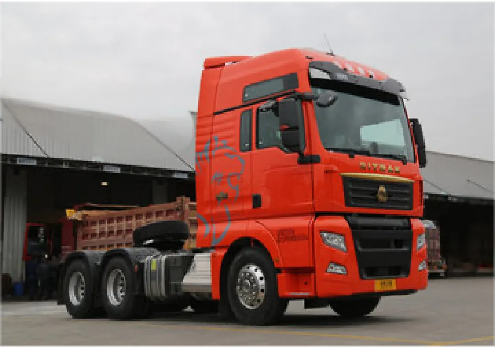 Полуприцеп SINOTRUK SITRAK 6x4 Тягач б/у2