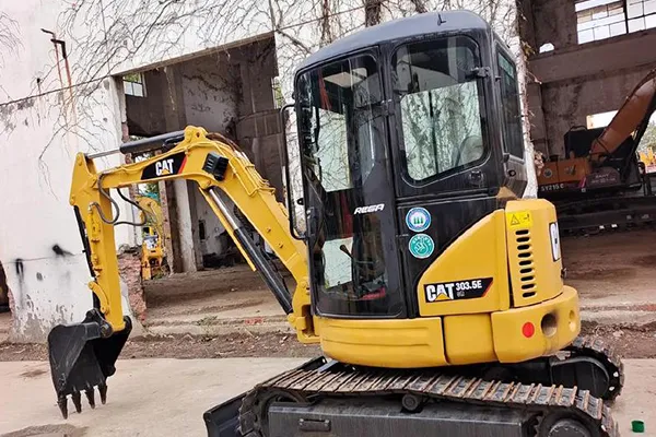 Мини-экскаватор CAT 303.5 CR б/у